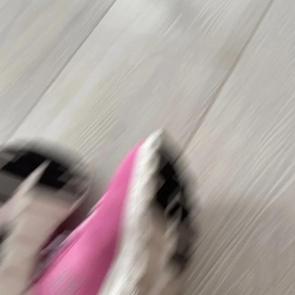 On Running Women's Pink and White Sneakers size 5 - worn once - Picture 4 of 8